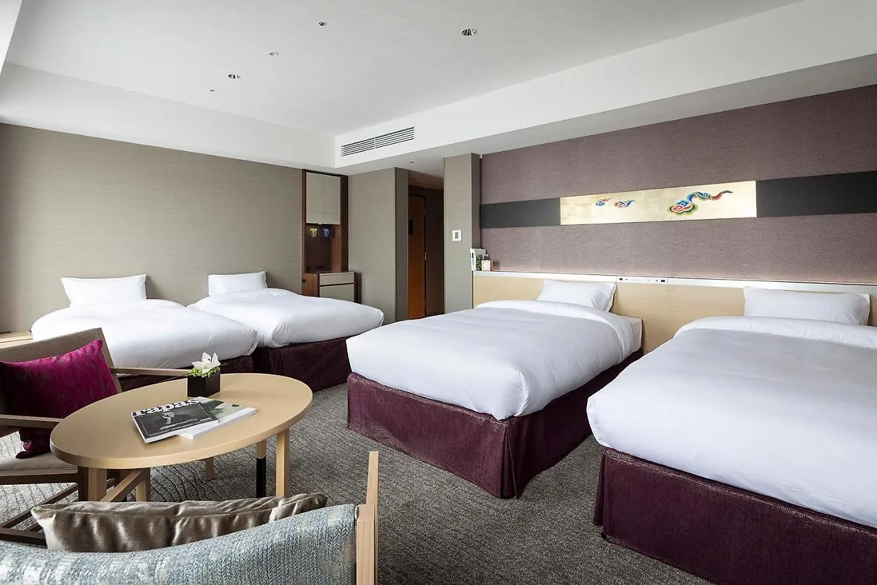 Cross Hotel Киото